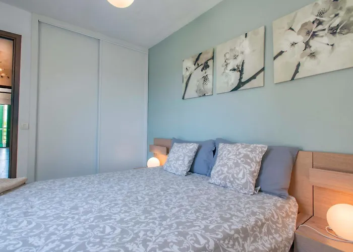 Duplex In Playa De Americas-center Apartman *