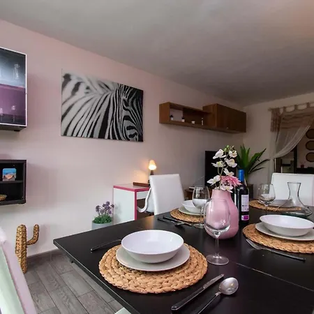 Apartamento Duplex In Playa De Americas-center